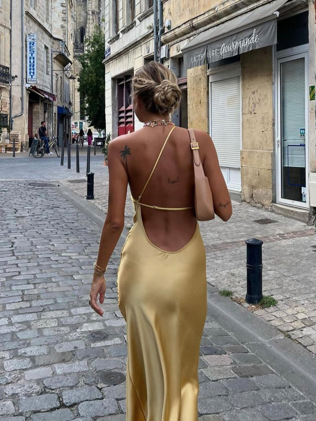 Katharina | Elegante Rugloze Satijnen Jurk voor Bruiloft en Feest