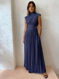 Leni |  Hoge Kraag Maxikleed met Cut-Outs – Modern & Verfijnd
