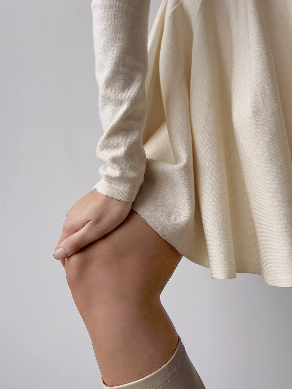 Alina | Elegante Dames Skaterjurk in Crème met Lange Mouwen