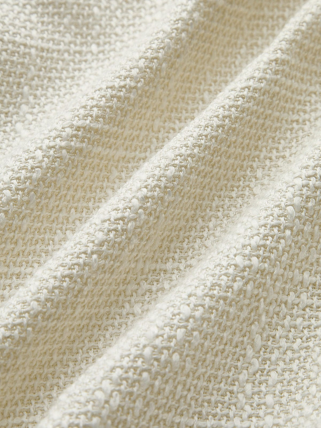 Silke | Elegante Witte Tweed Blazer met Zwarte Satijnen Strikken