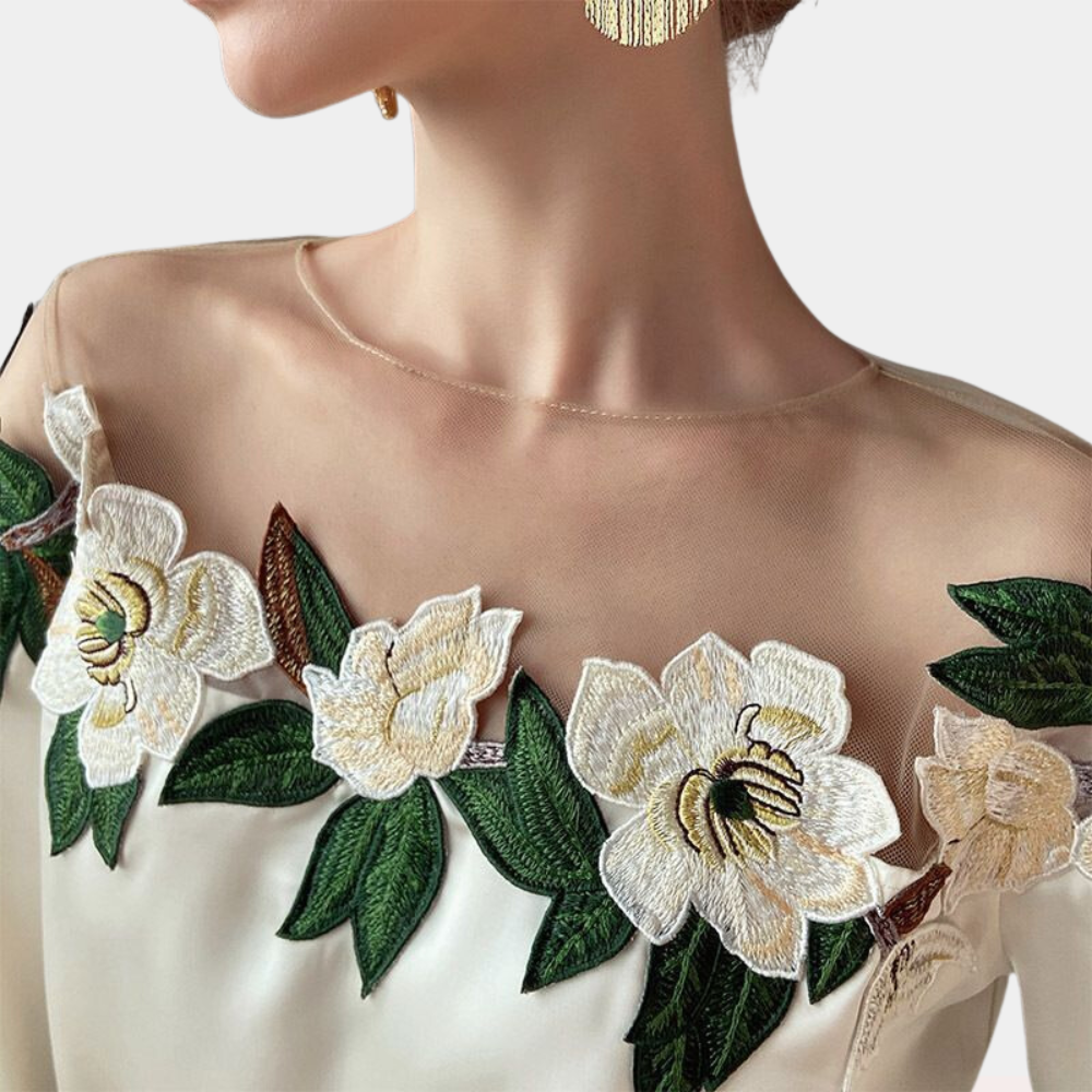 Elegante Off Shoulder Blouse met Bloemenborduursel
