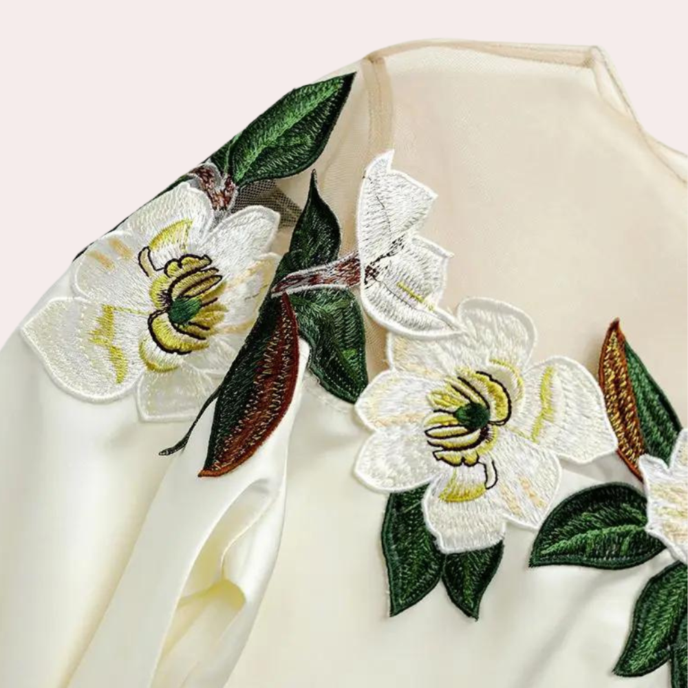 Elegante Off Shoulder Blouse met Bloemenborduursel