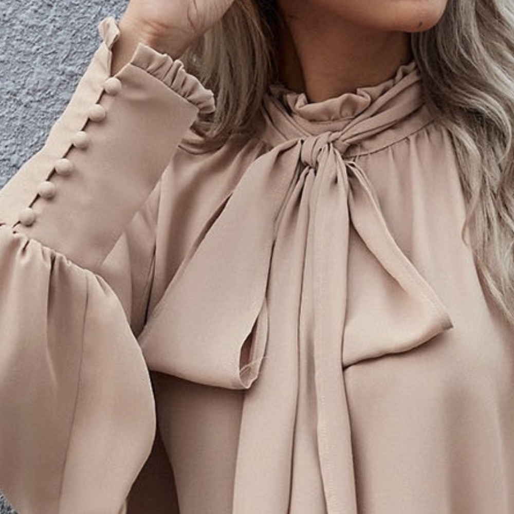 Elegante Blouse met Strikdetail en Losse Pasvorm