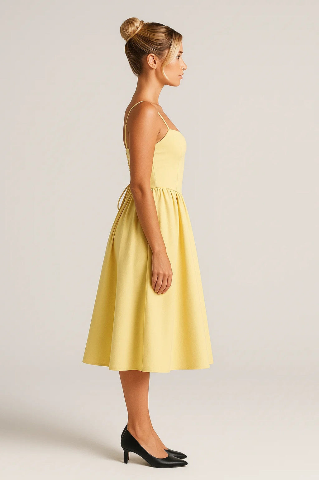 Elegante Midi Jurk met Spaghettibandjes en A Lijn Rok