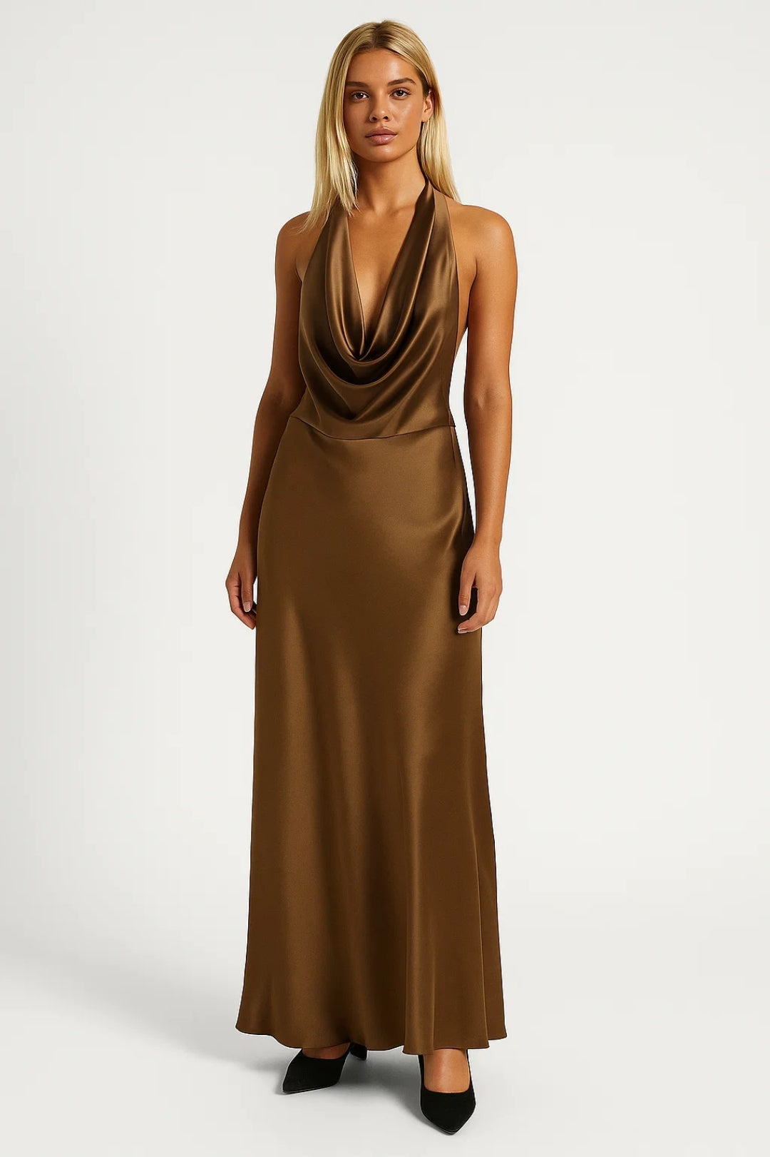Elegante Maxi Jurk met Halterhals en Watervalhalslijn