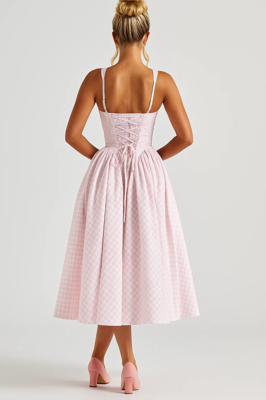 Elegante Strapless Midi Jurk met A Lijn en Ruitpatroon