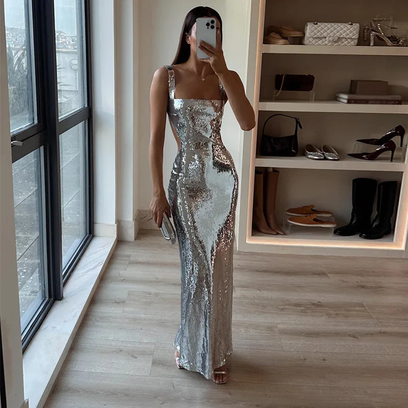 Emilia| Glinsterende Maxi-jurk met Spaghettibandjes