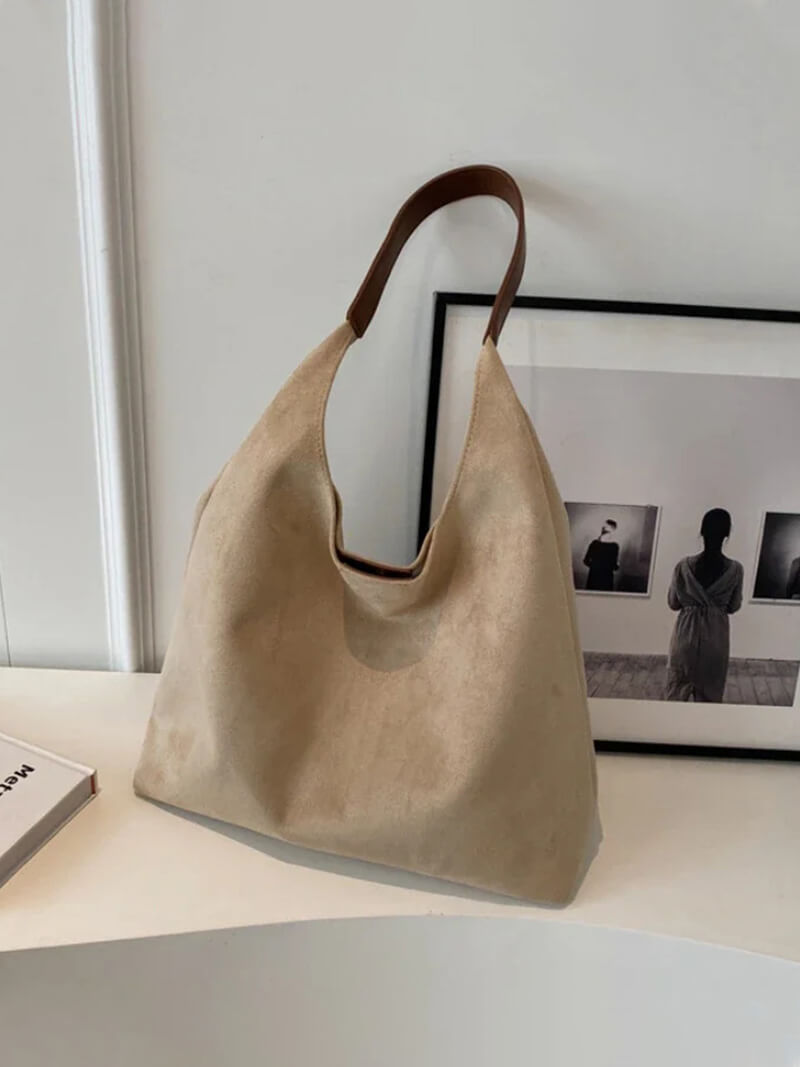 Olga | Minimalistische Schoudertas van Suède