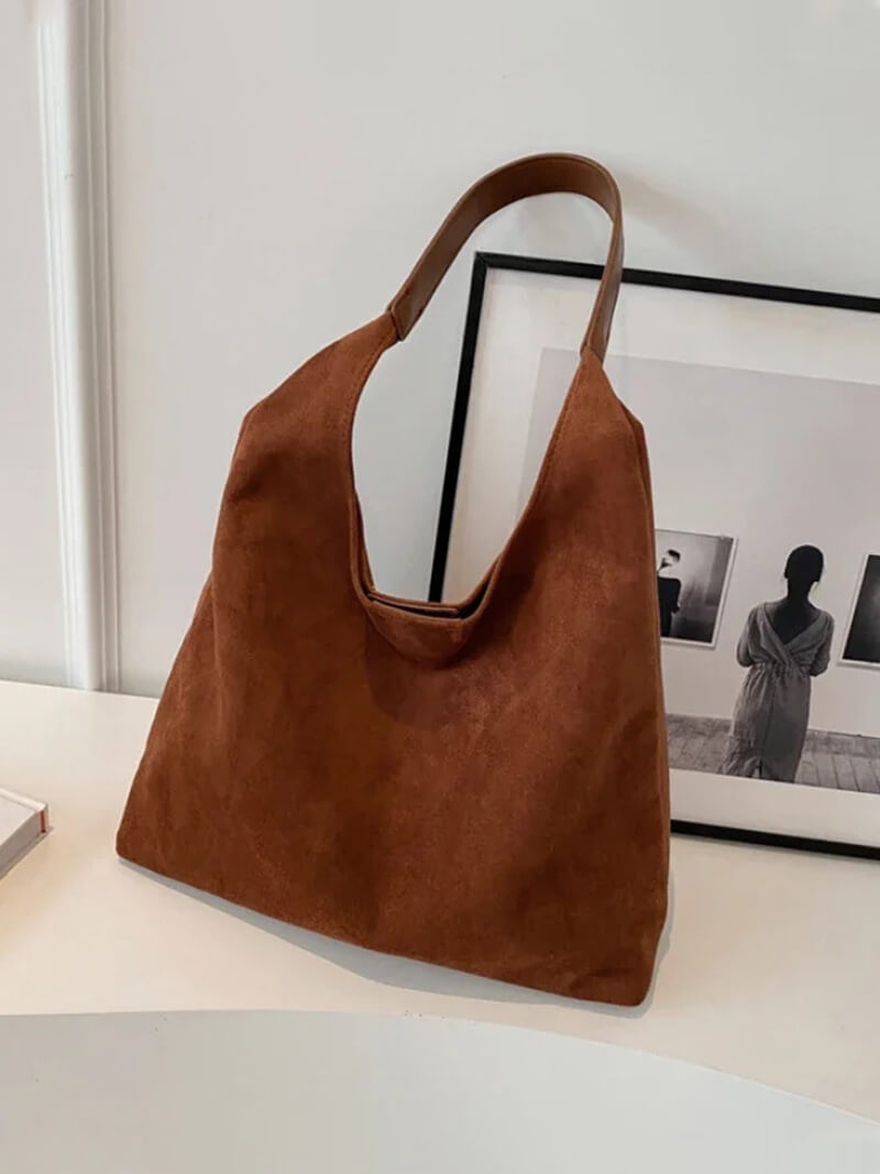Olga | Minimalistische Schoudertas van Suède
