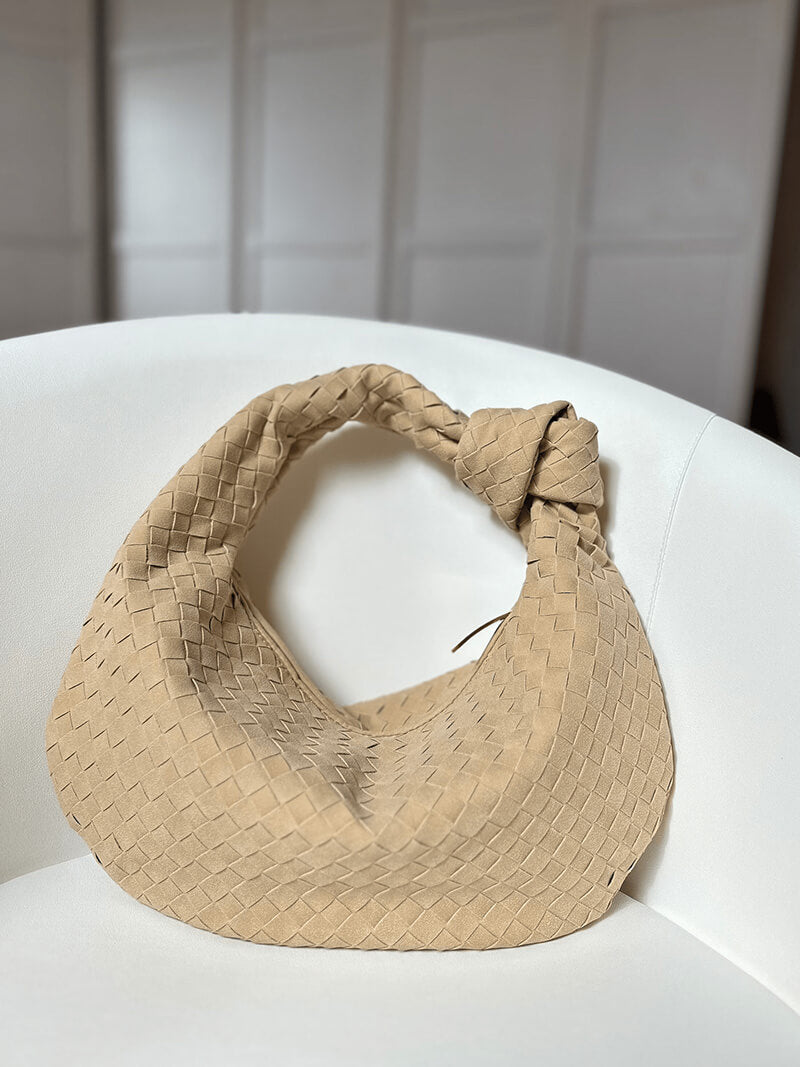 Elicia | Gevlochten Hobo-Tas met Knoopdetail – Stijlvol en Uniek