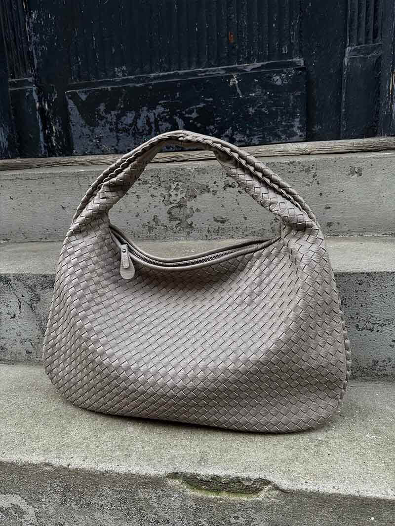Charlyne | Grote gevlochten Hobo-tas