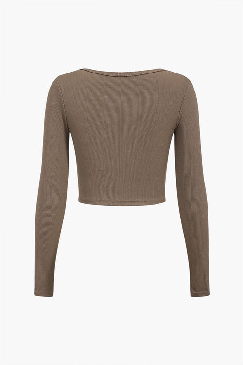 Amira | Asymmetrisch Langarmtop met Cut-Out & Knopdetails