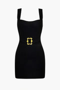 Amara | Elegante Zwarte Minidress met Gouden Ceintuur – Tijdloze Raffinement voor Stijlvolle Optredens