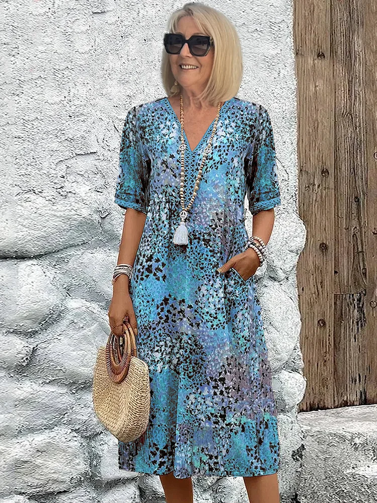 Zomerjurk met V-hals & Allover-patroon – Kniehoog & comfortabel