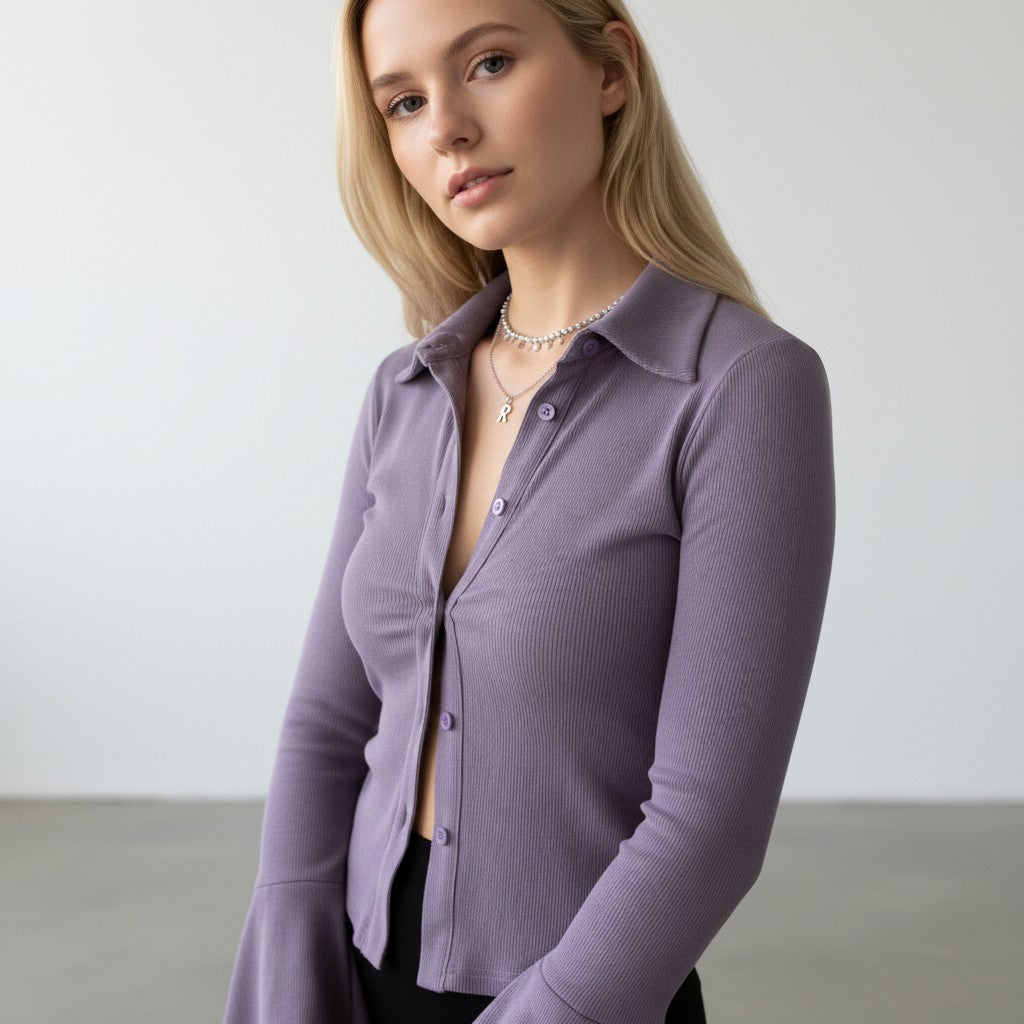 Getailleerd Rib Shirt met Knopen en V-hals